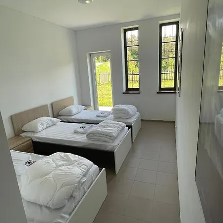 Dom wakacyjny Domki Miasteczko Westernowe Mrongoville *