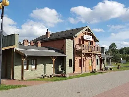 Domki Miasteczko Westernowe Mrongoville *